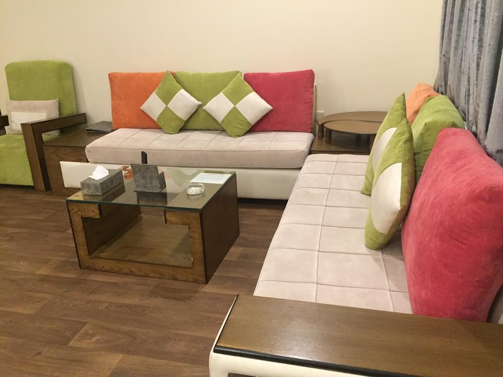 Terhal Hotel Suites Ha'il Bagian luar foto
