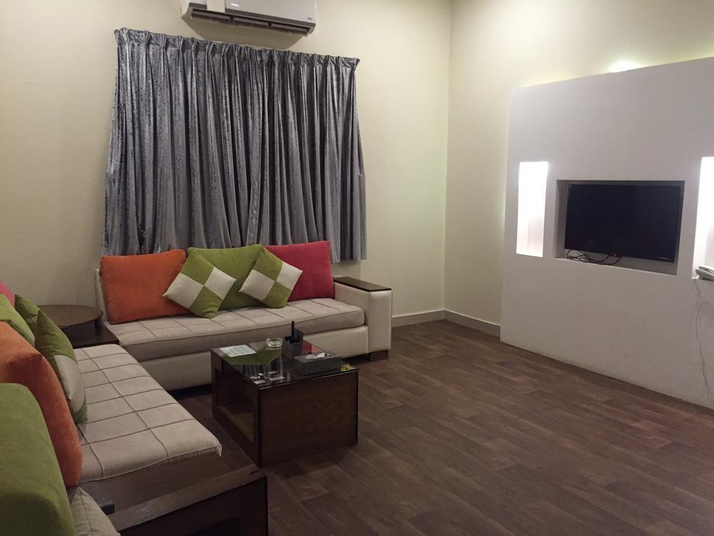 Terhal Hotel Suites Ha'il Bagian luar foto