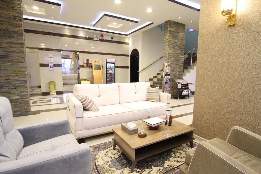 Terhal Hotel Suites Ha'il Bagian luar foto